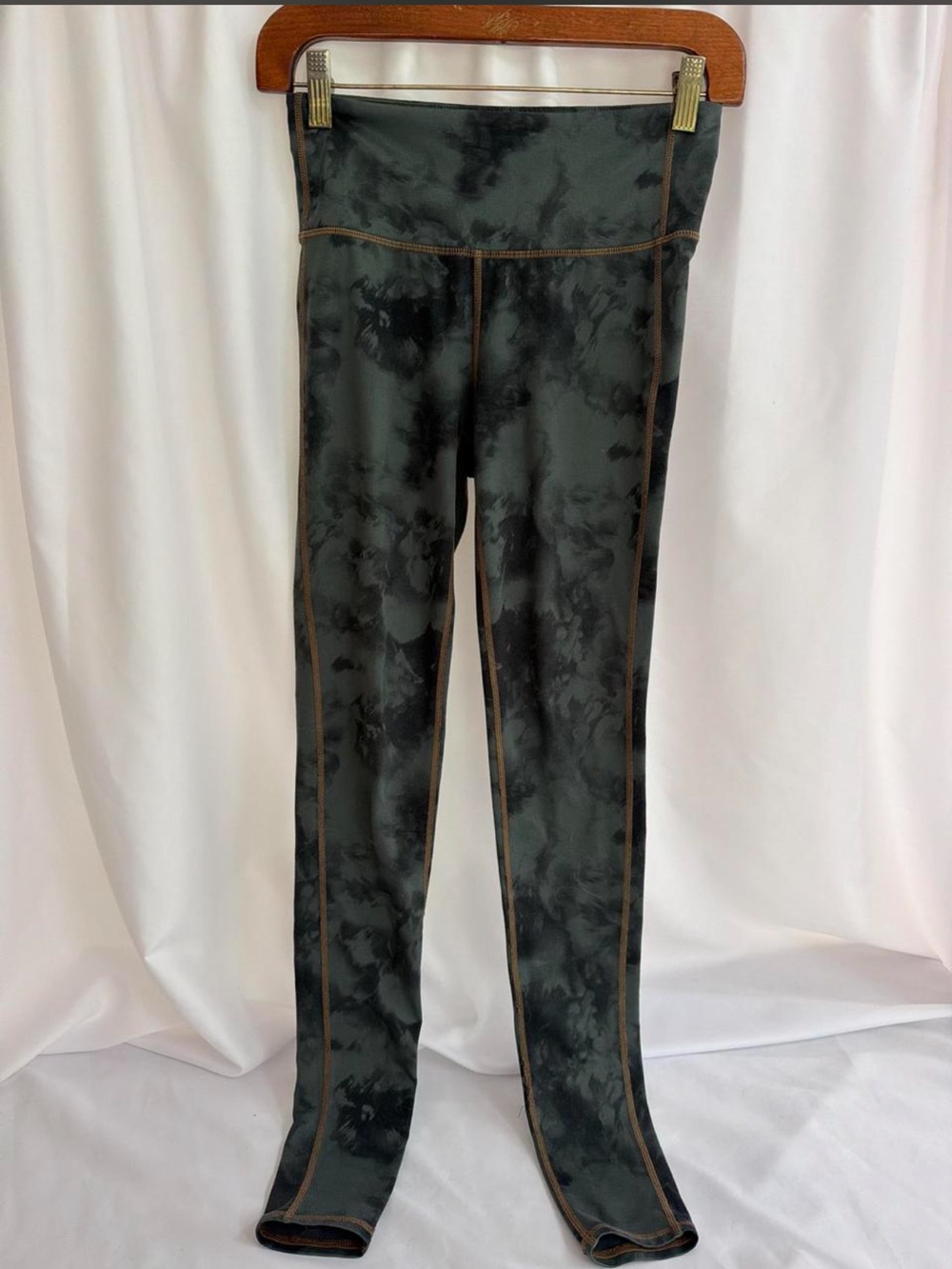 Women’s Tie-Dye Black Leggings with Contrast Stitching